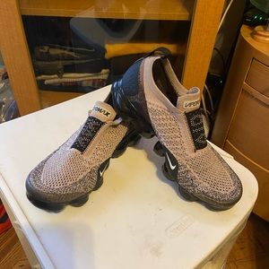 Women sneaker